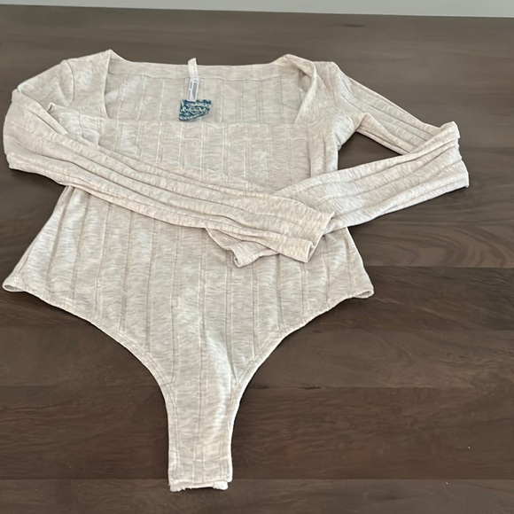Free People Intimately Oatmeal Heather Bodysuit Sz M NWT - Picture 3 of 10